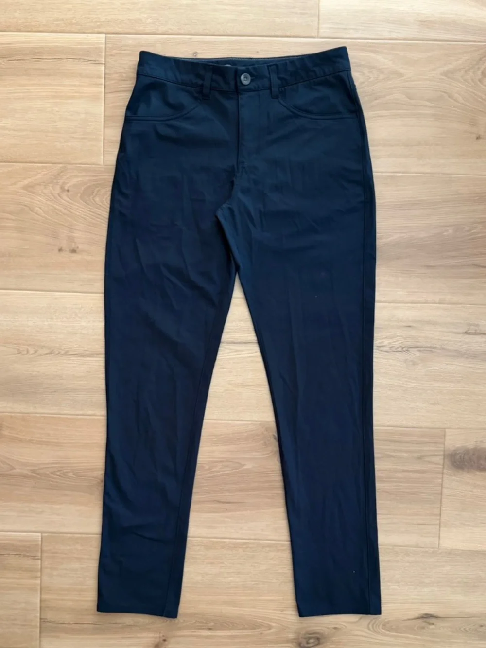 Vuori Meta Athletic Slim Pants in Ink Size 28